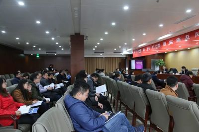 筑牢安全線，打贏攻堅戰——湖北工建舉行業務培訓防范化解風險
